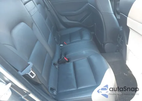 2017 Infiniti Qx30 Premium z USA, uszkodzony, nr VIN SJKCH5CR5HA030613